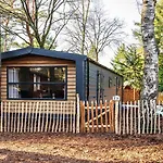 Vakantiehuis Met 3 Slaapkamers In Bosrijke Omgeving *